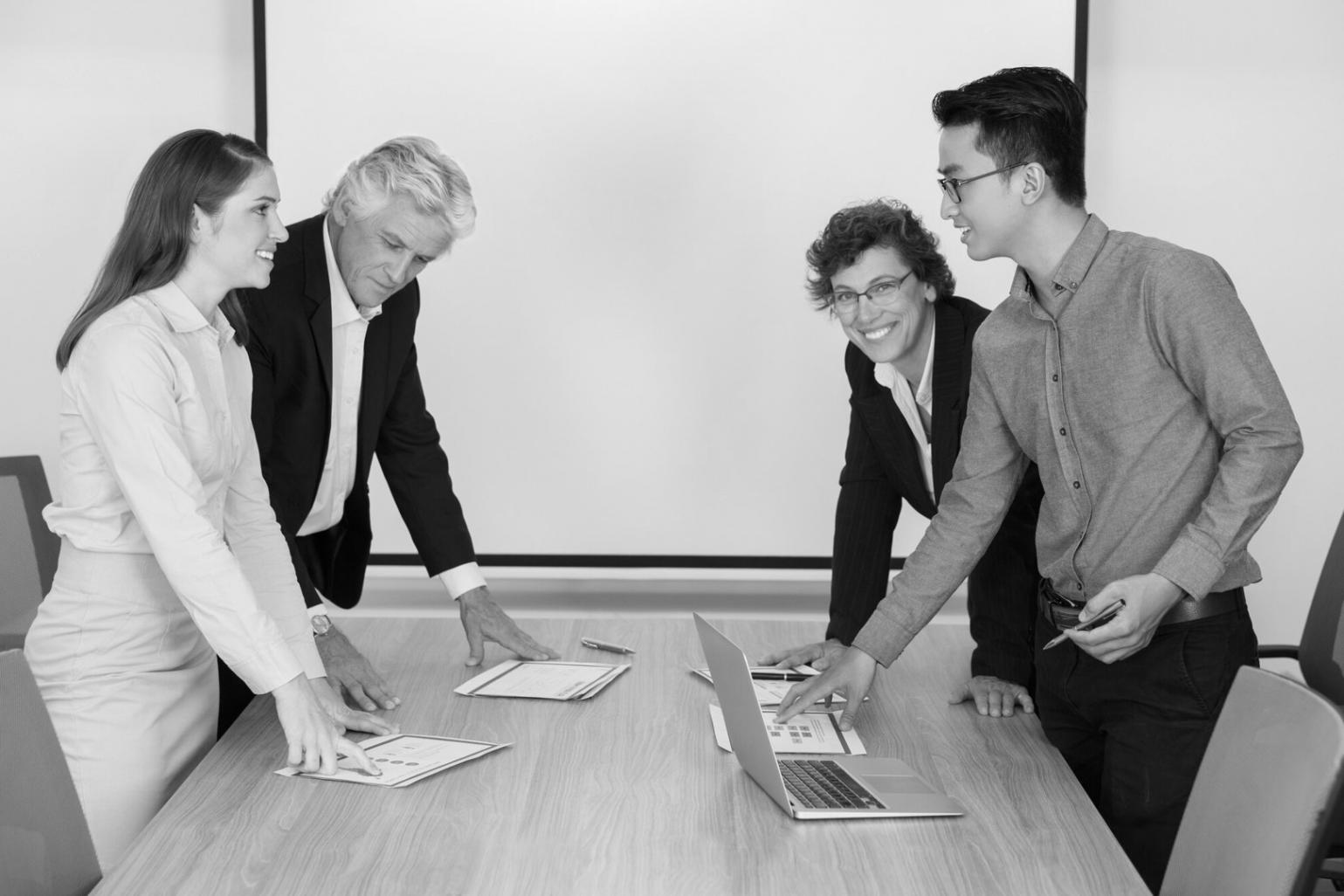 Séance de travail collaboratif sur la gestion budgétaire flexible
